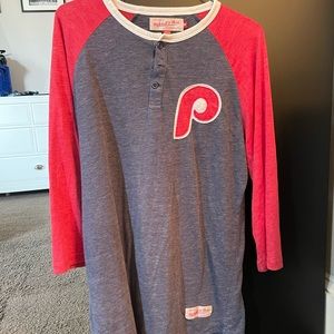 Mitchell & Ness Phillies Raglan Shirt